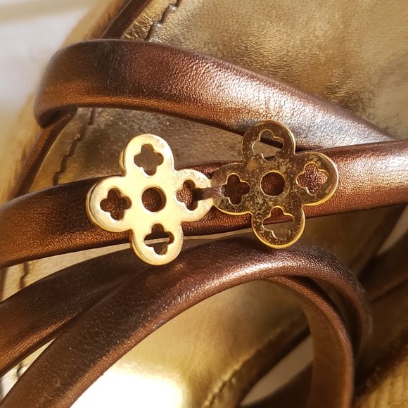 Louis Vuitton Bronze strappy sandals - Picture 14 of 15
